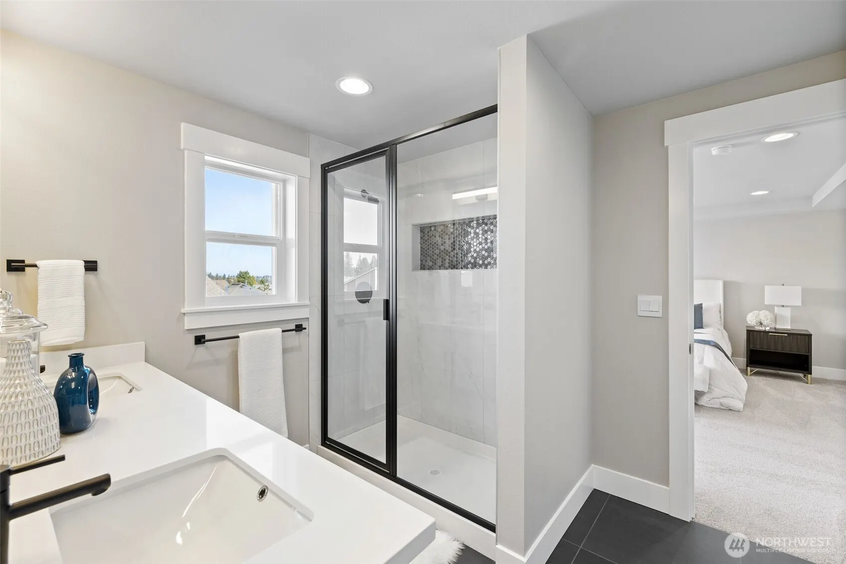 1102 168th Street SW, Lynnwood, WA 98037