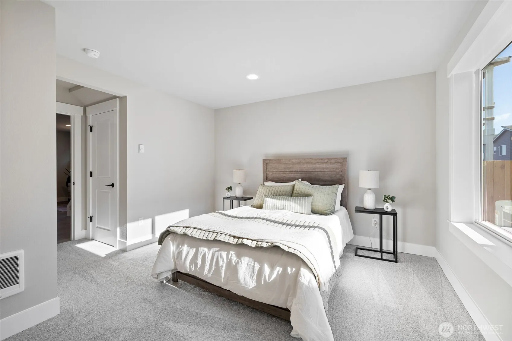 1102 168th Street SW, Lynnwood, WA 98037