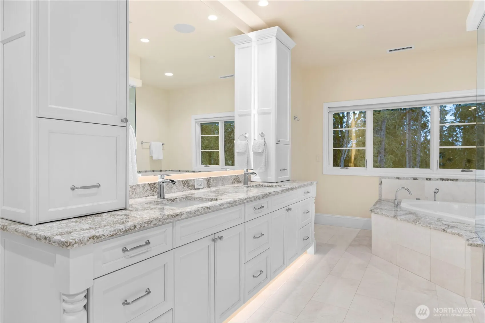 27216 SE Grand Ridge Drive , Issaquah, WA 98029