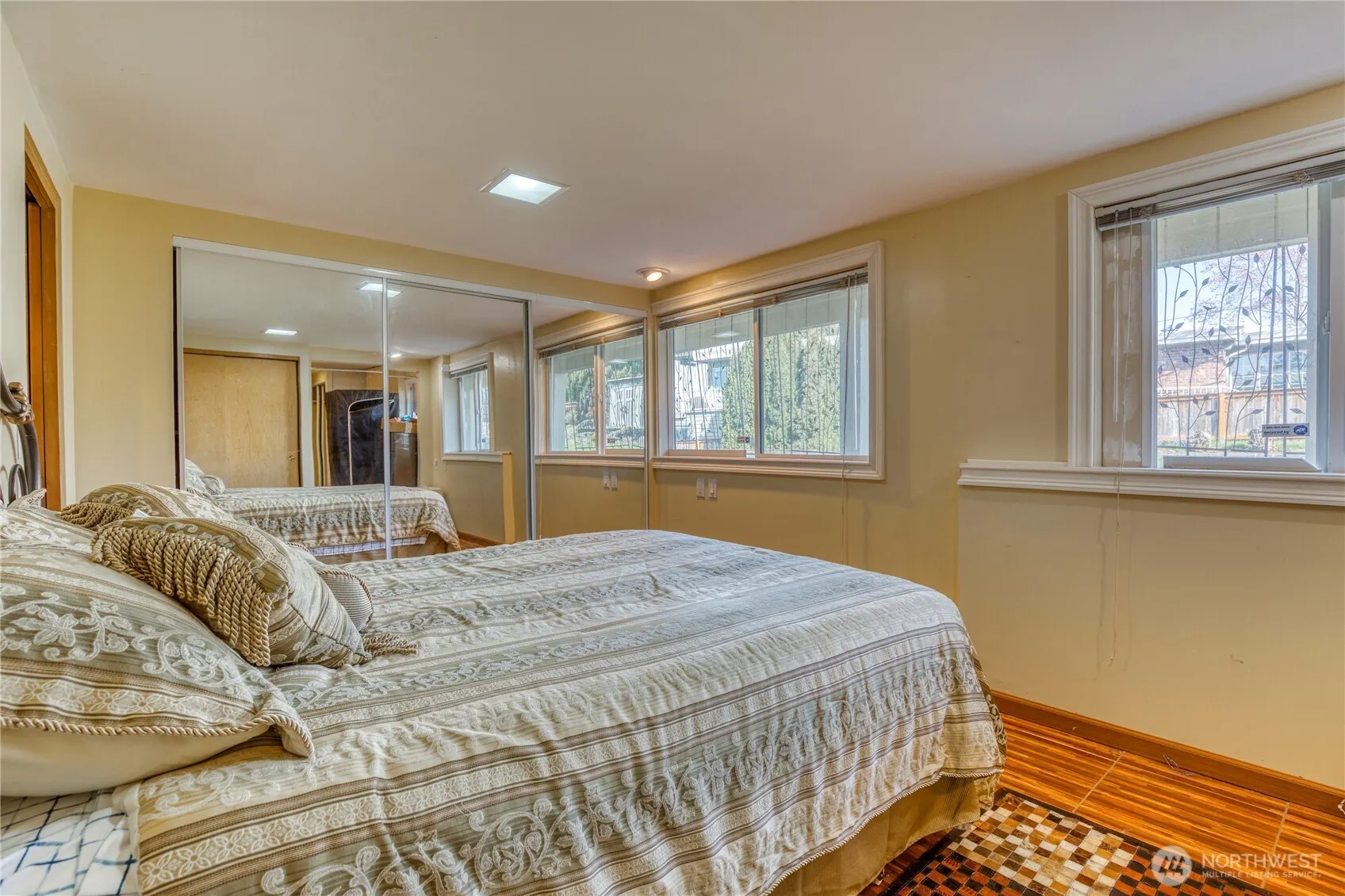 10008 Rainier Avenue S, Seattle, WA 98178