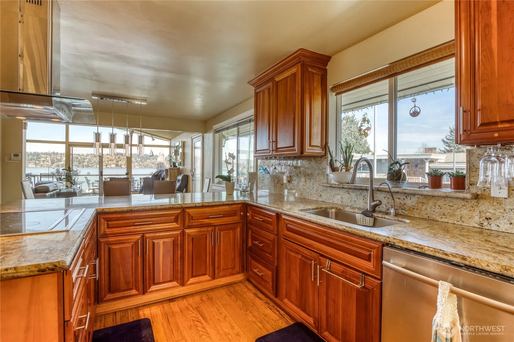 10008 Rainier Avenue S, Seattle, WA 98178