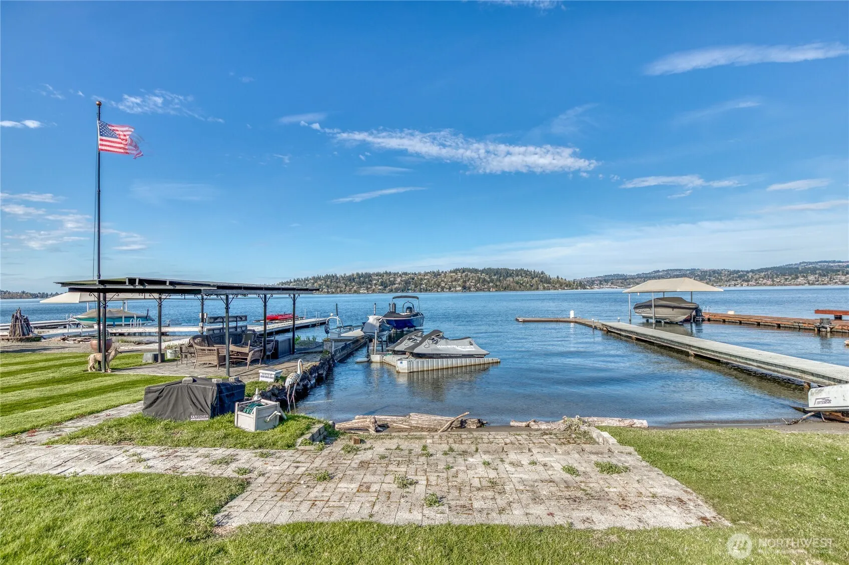 10008 Rainier Avenue S, Seattle, WA 98178