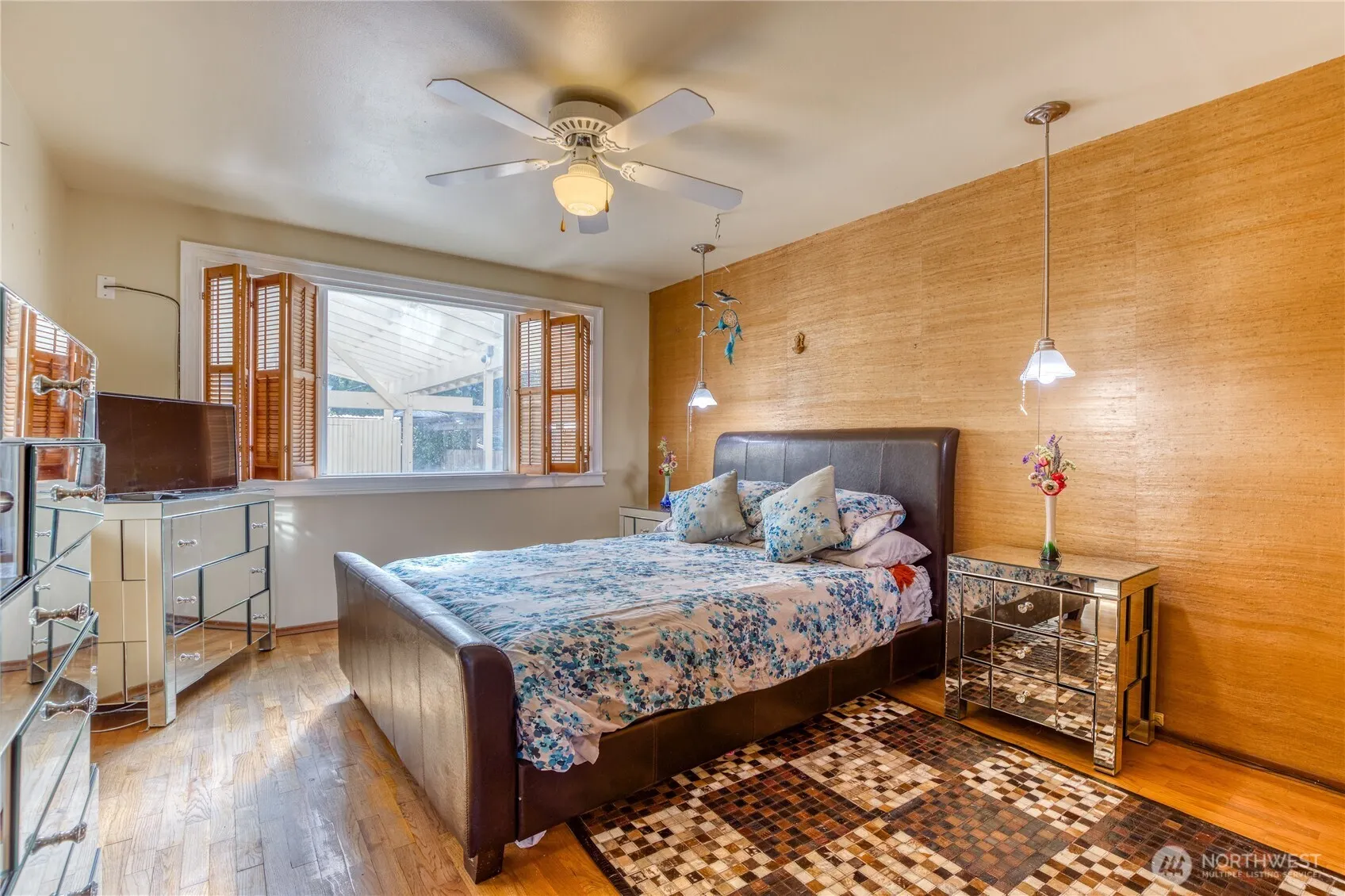 10008 Rainier Avenue S, Seattle, WA 98178