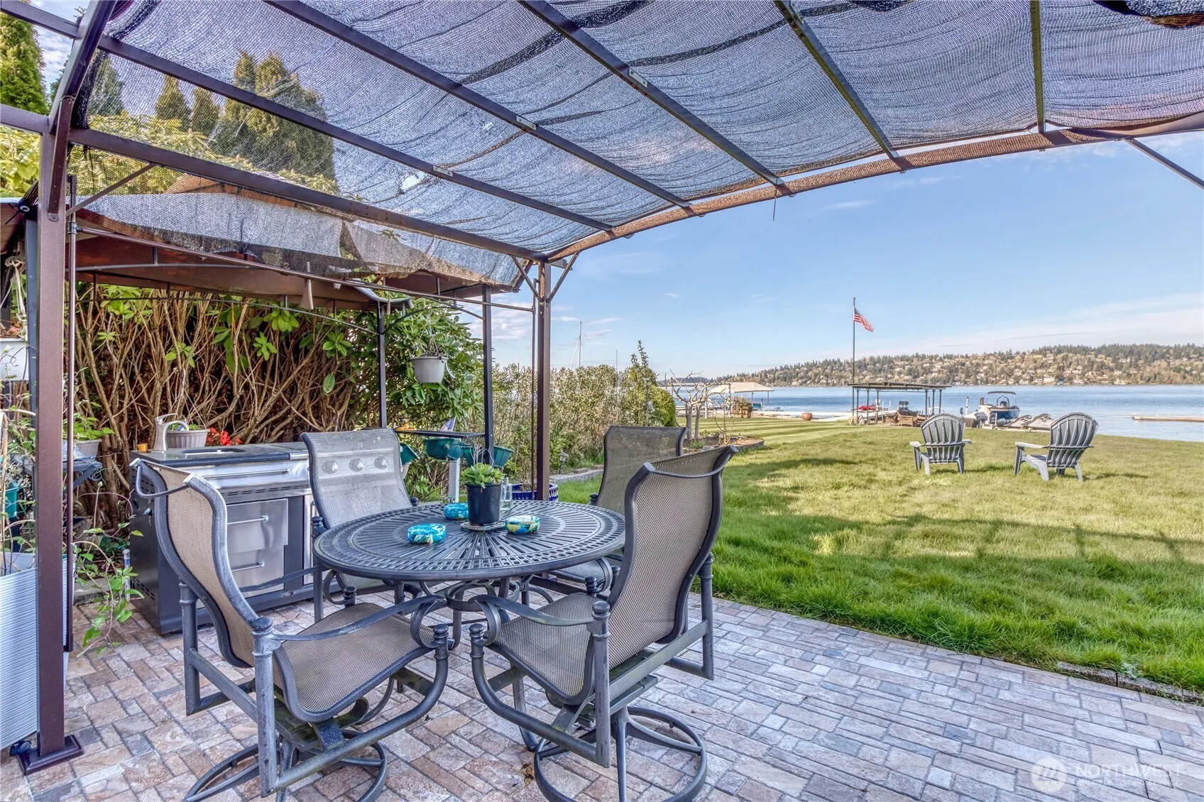 10008 Rainier Avenue S, Seattle, WA 98178