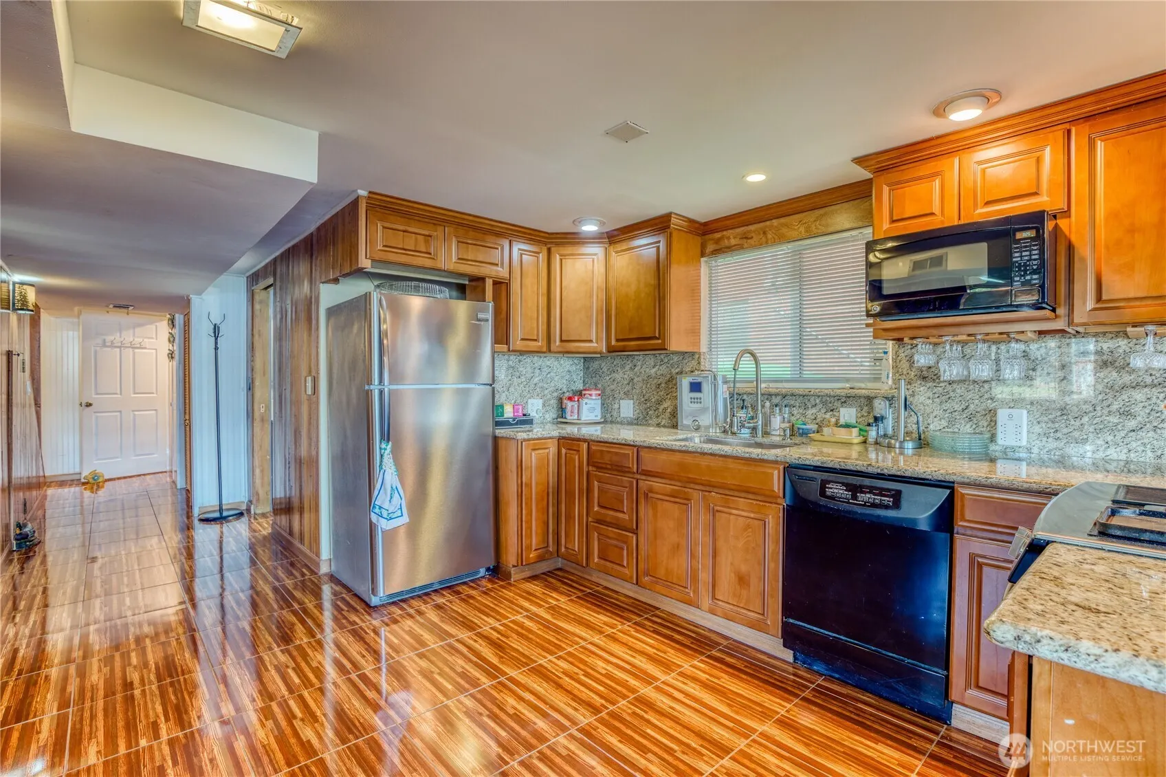 10008 Rainier Avenue S, Seattle, WA 98178