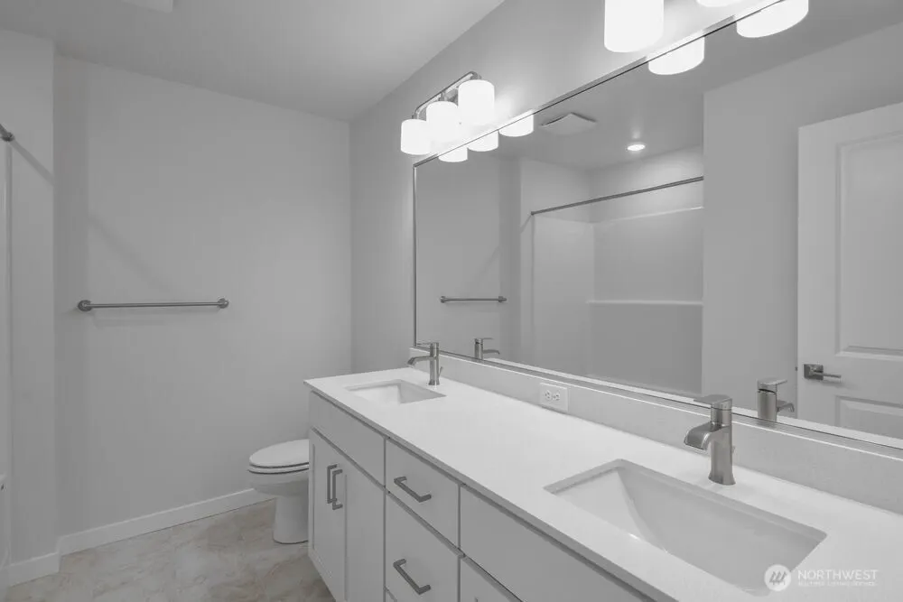 13217 NE 127th Court #B, Kirkland, WA 98034