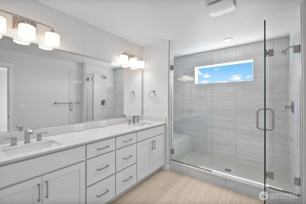 13217 NE 127th Court #B, Kirkland, WA 98034