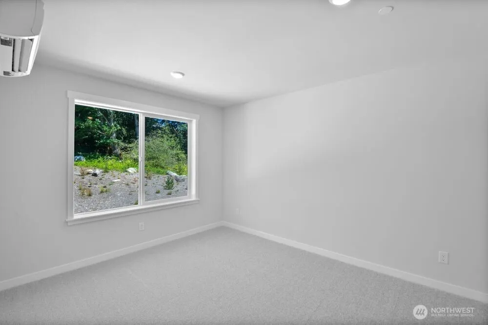 13217 NE 127th Court #B, Kirkland, WA 98034