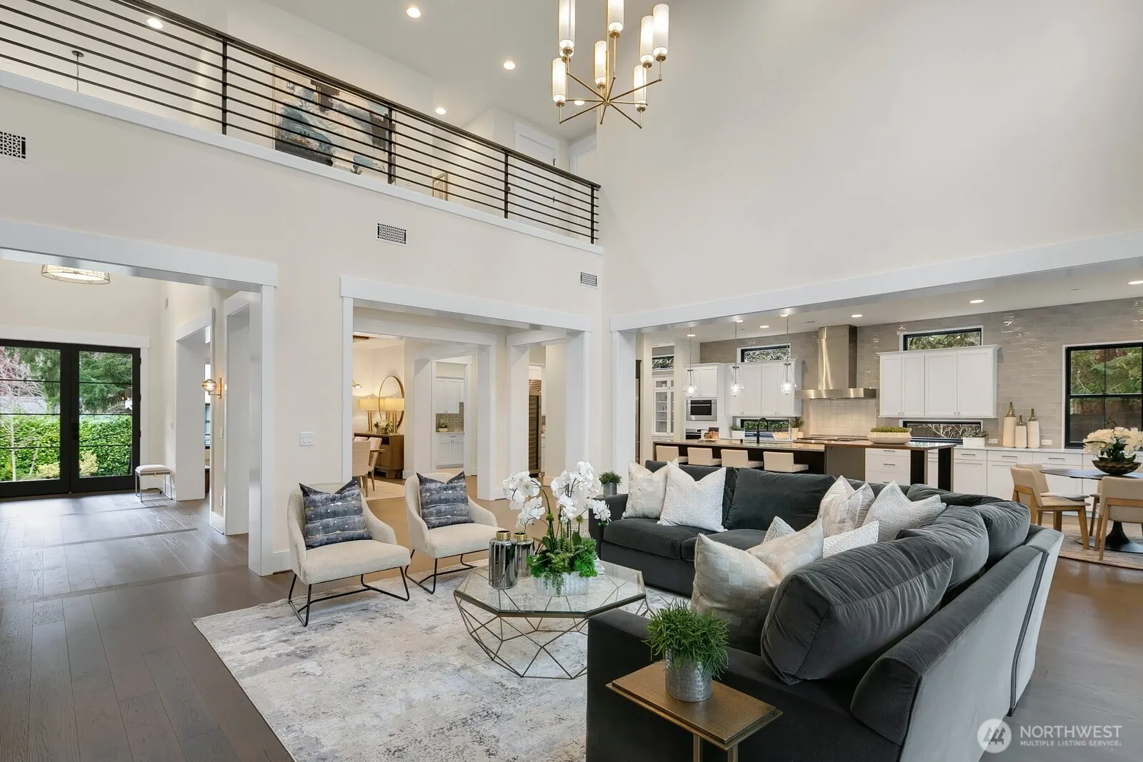 10906 SE 28th Street , Bellevue, WA 98004