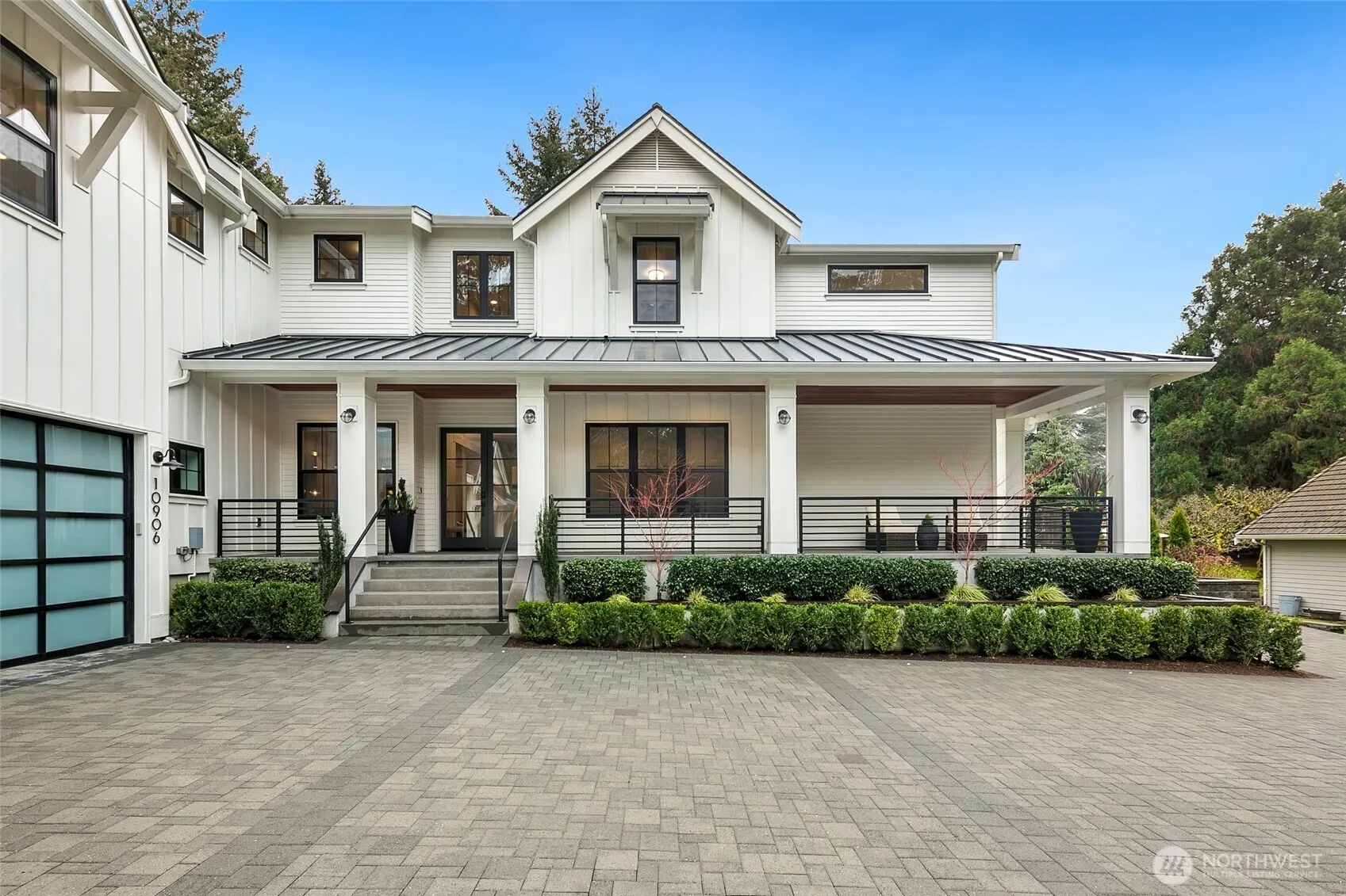 10906 SE 28th Street , Bellevue, WA 98004
