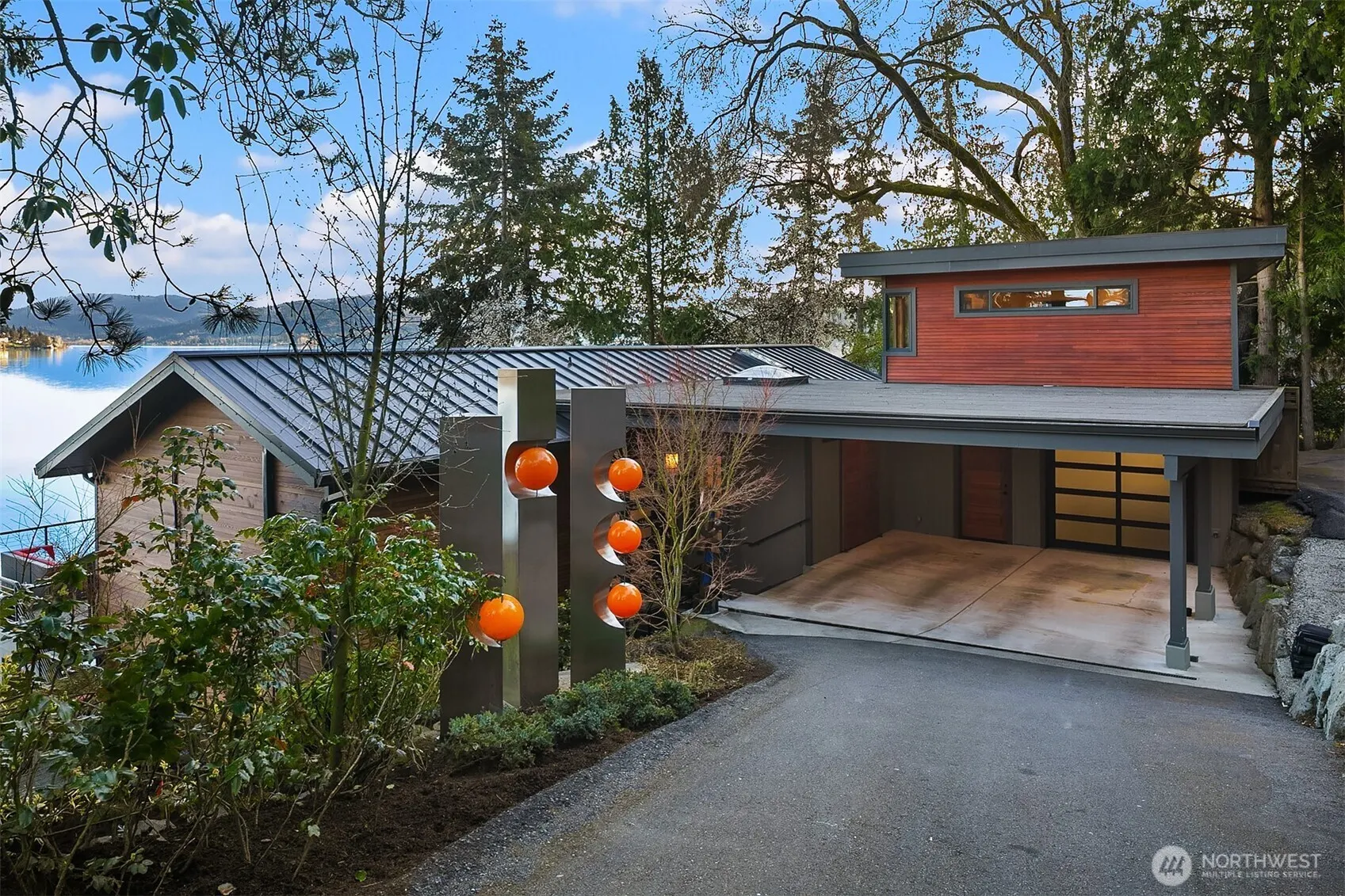 650 Lake Sammamish Lane NE, Bellevue, WA 98008