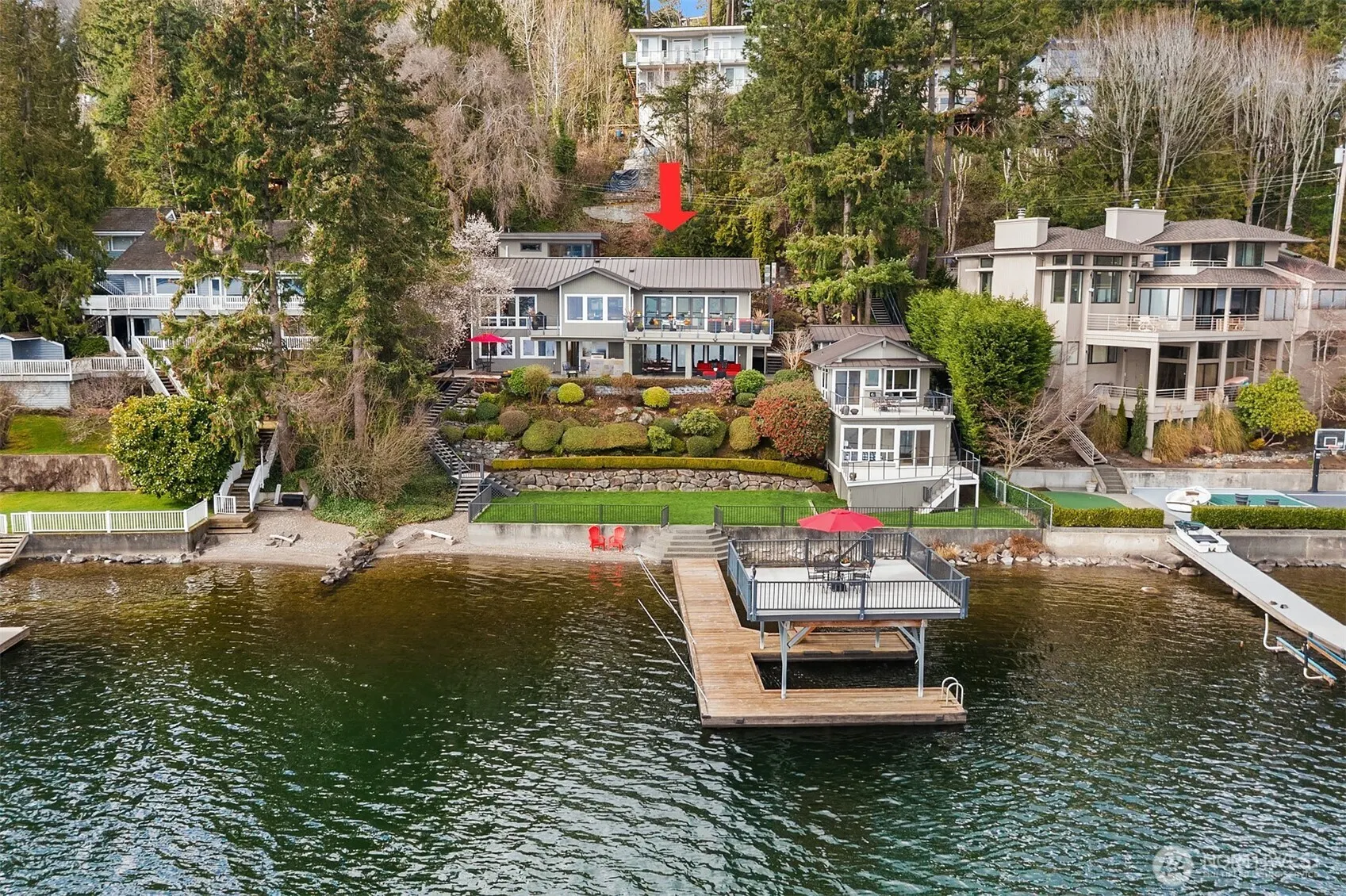 650 Lake Sammamish Lane NE, Bellevue, WA 98008