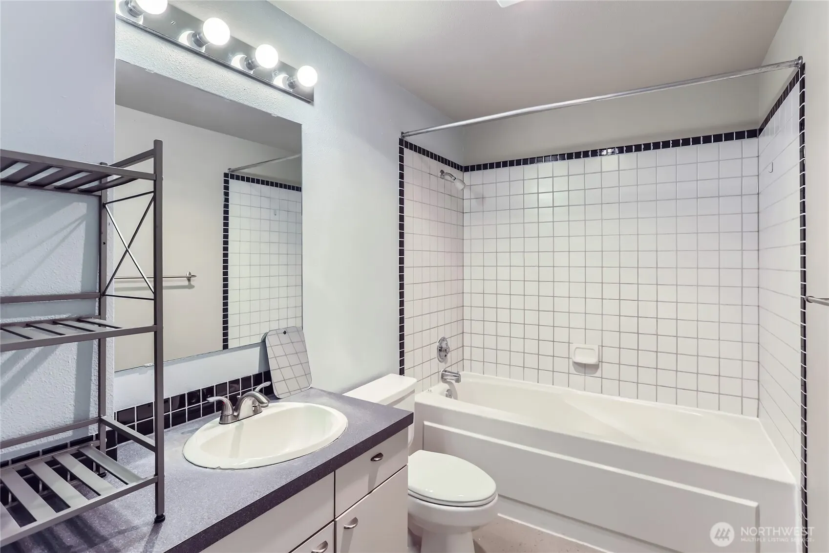 417 E Pine Street #309, Seattle, WA 98122