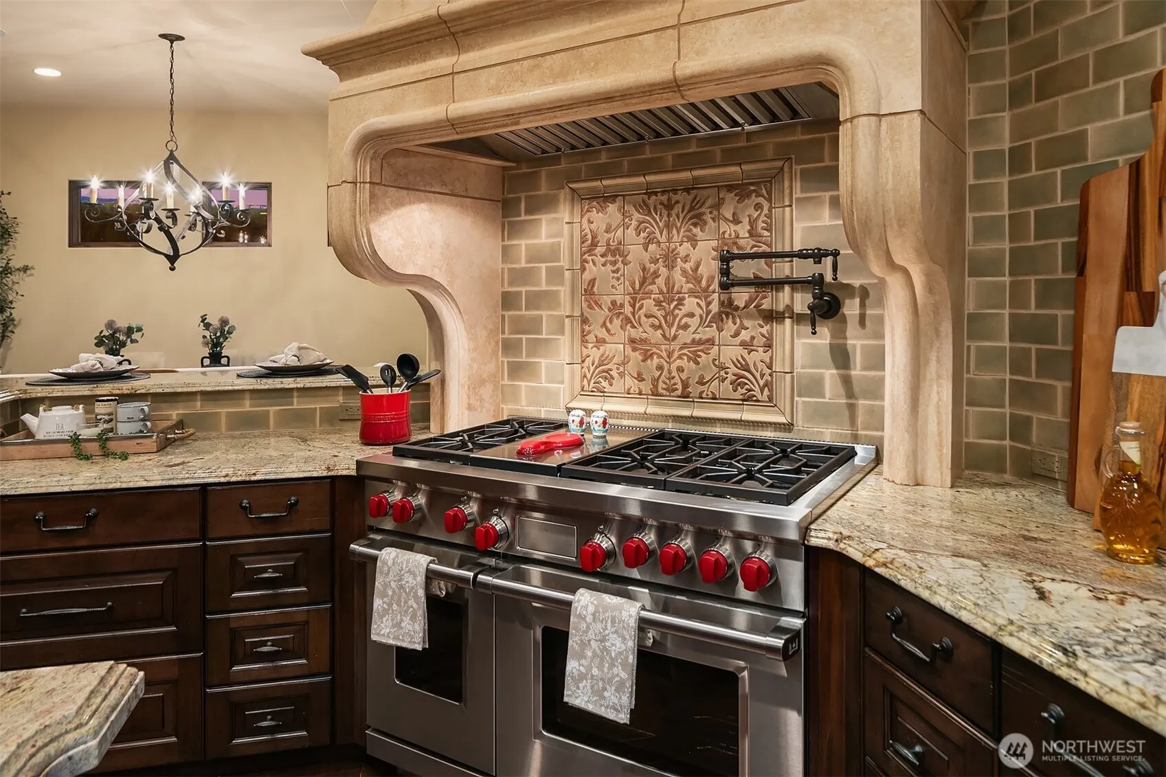 253 E Lake Sammamish Parkway SE, Sammamish, WA 98074