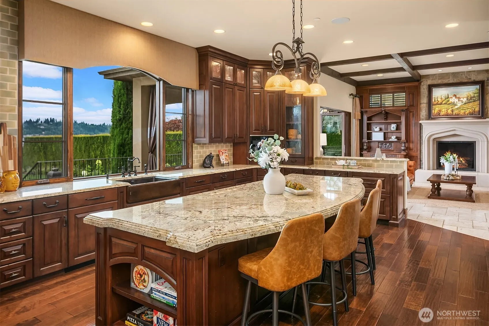 253 E Lake Sammamish Parkway SE, Sammamish, WA 98074