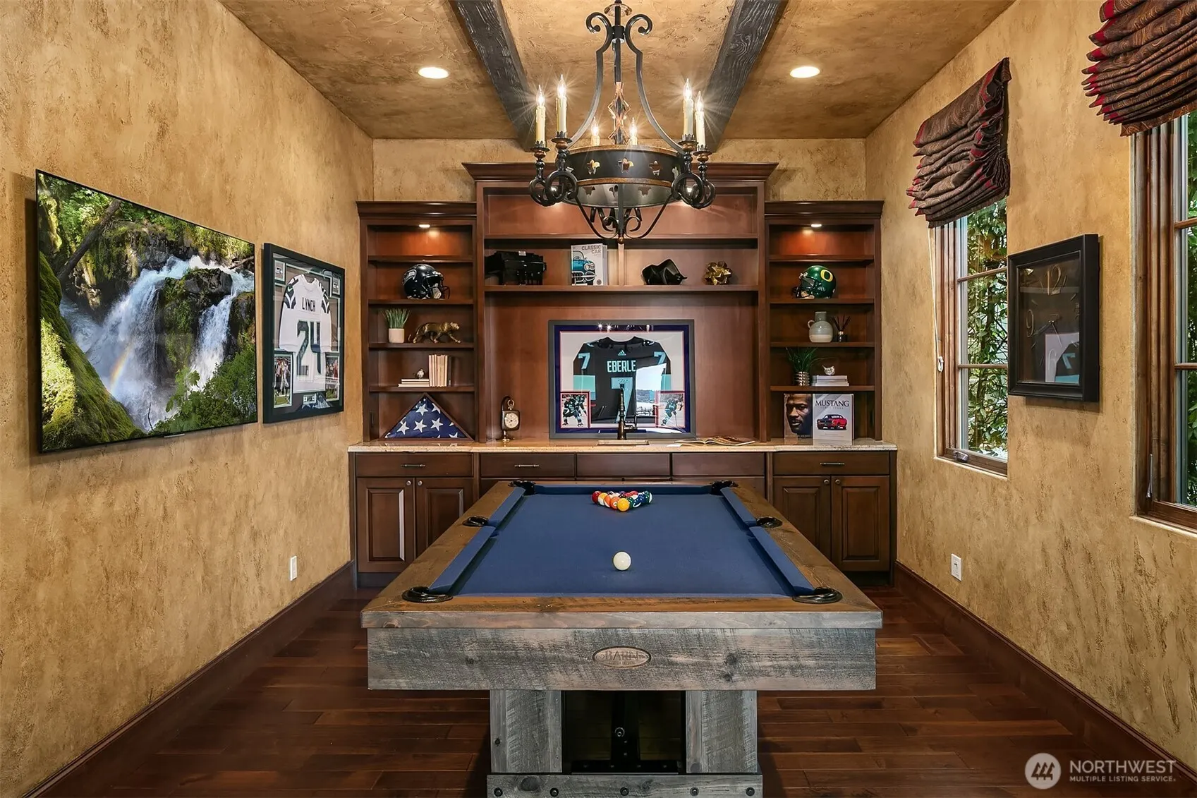 253 E Lake Sammamish Parkway SE, Sammamish, WA 98074