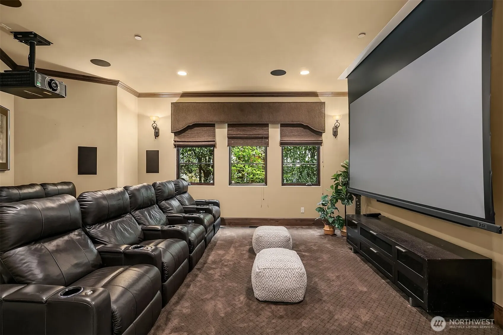 253 E Lake Sammamish Parkway SE, Sammamish, WA 98074