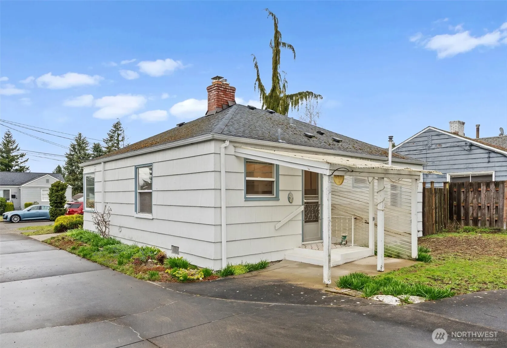 3921 SW Portland Street , Seattle, WA 98136-2156