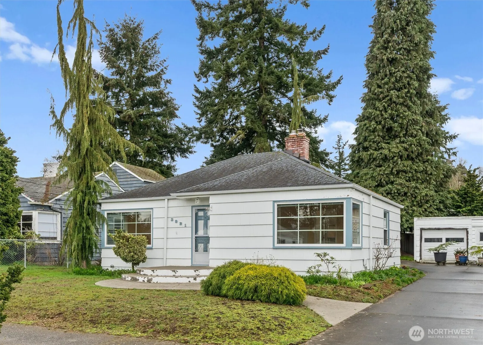 3921 SW Portland Street , Seattle, WA 98136-2156