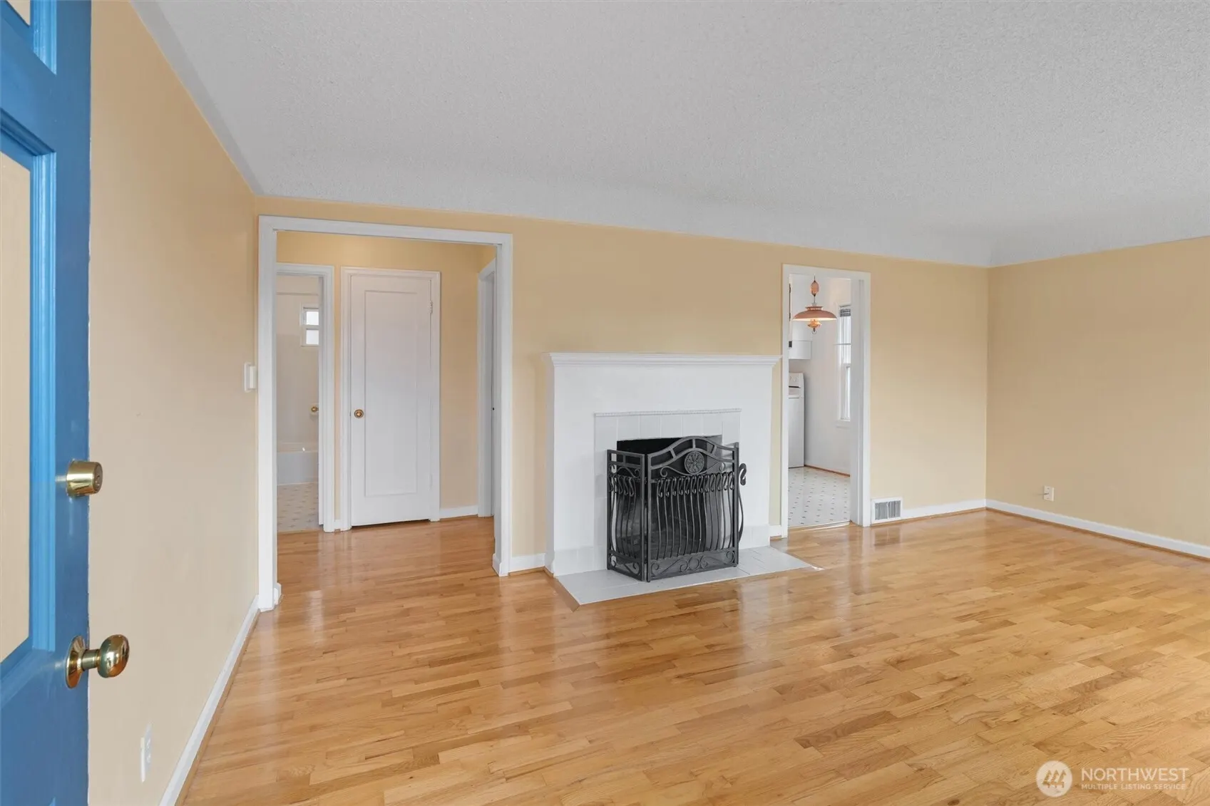 3921 SW Portland Street , Seattle, WA 98136-2156
