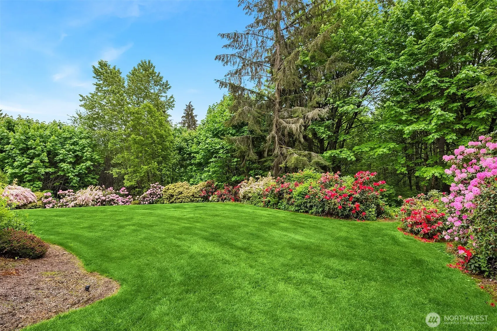 18212 244th Avenue NE, Woodinville, WA 98077