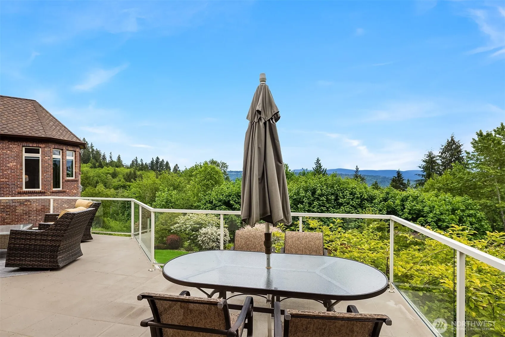 18212 244th Avenue NE, Woodinville, WA 98077