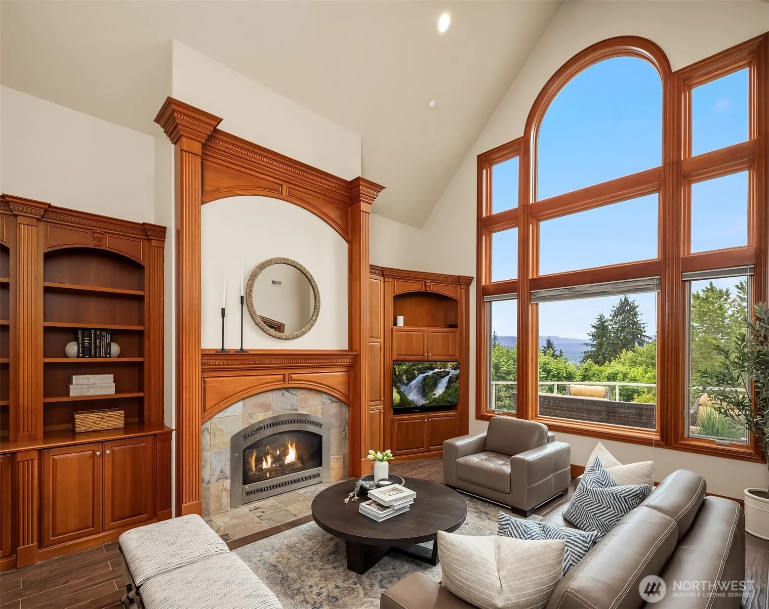 18212 244th Avenue NE, Woodinville, WA 98077