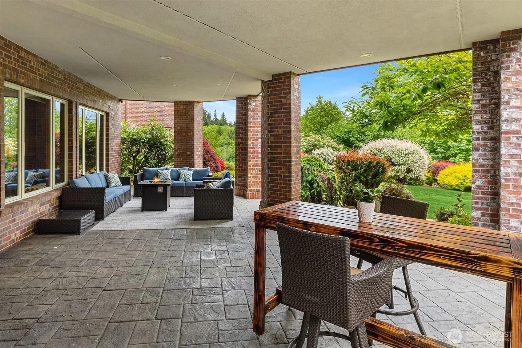 18212 244th Avenue NE, Woodinville, WA 98077