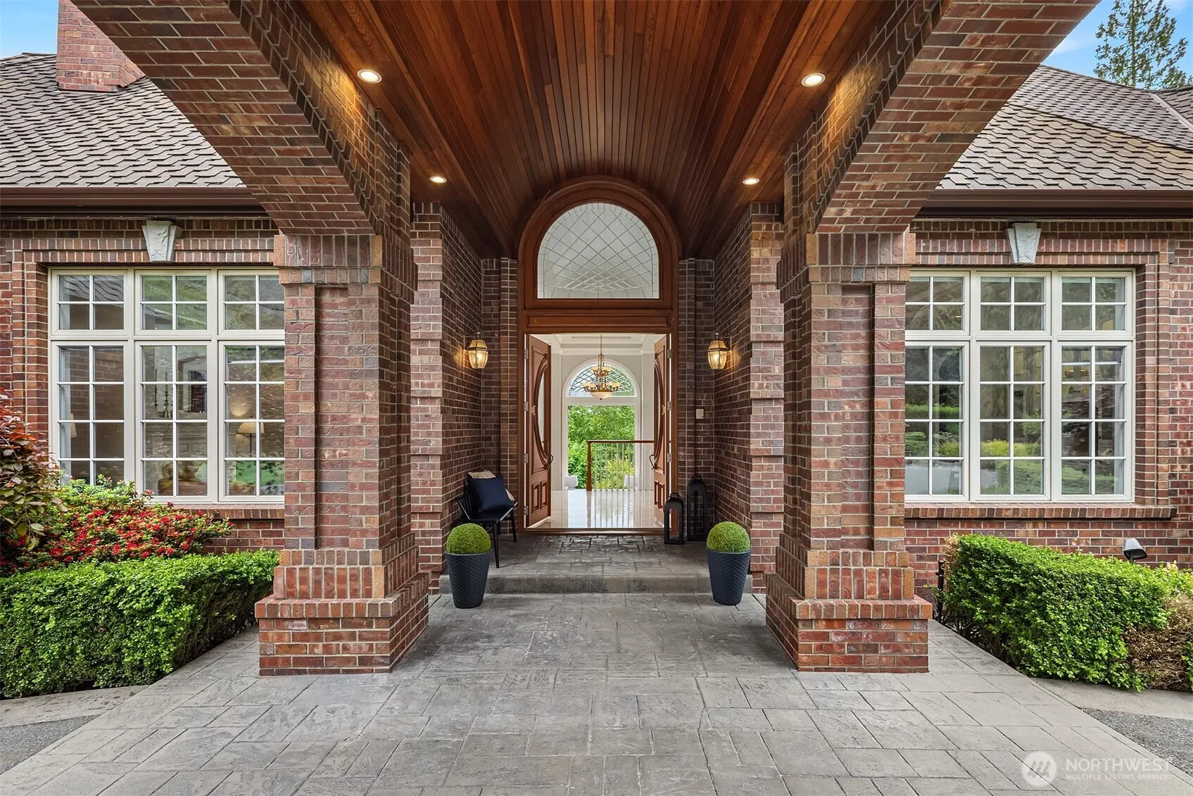 18212 244th Avenue NE, Woodinville, WA 98077