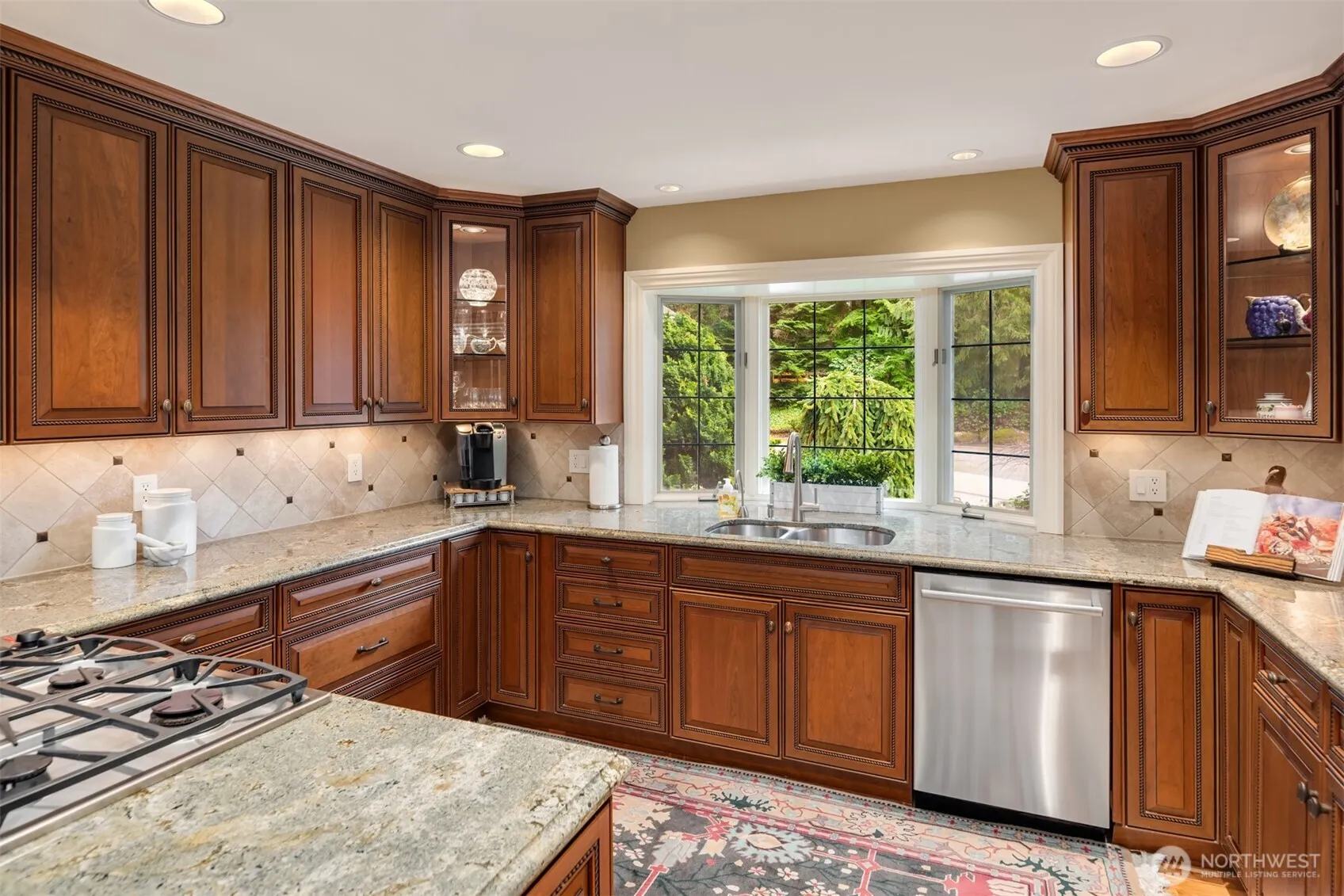 21712 NE 144th Place , Woodinville, WA 98077
