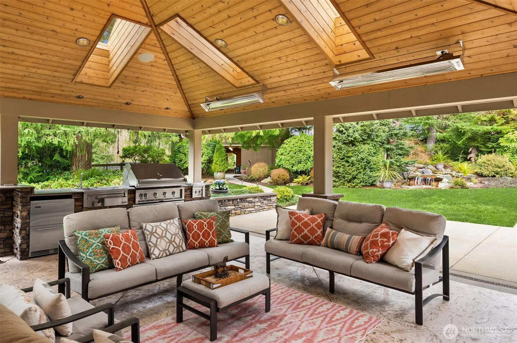 21712 NE 144th Place , Woodinville, WA 98077