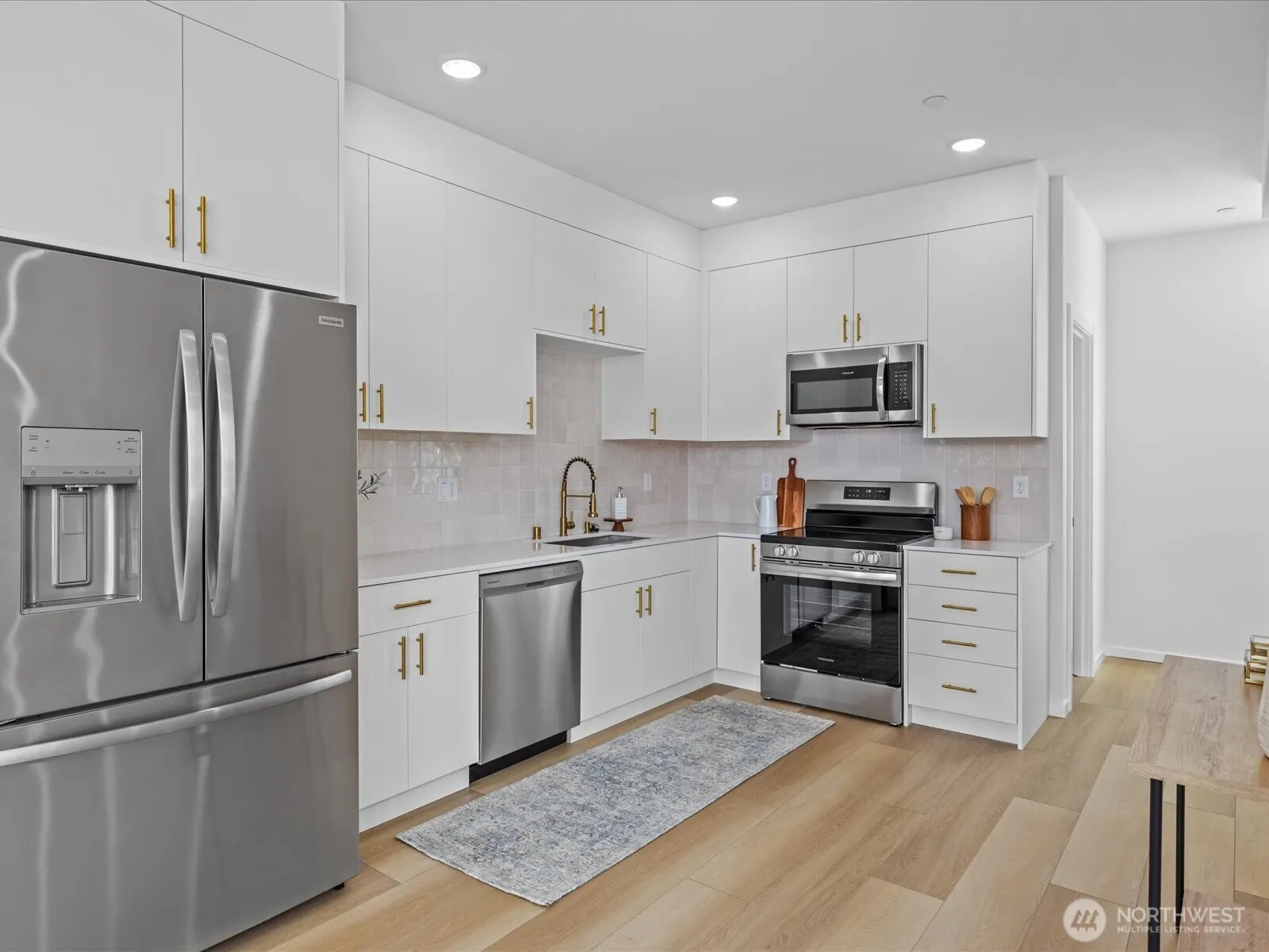8324 16th Avenue NW #E, Seattle, WA 98117