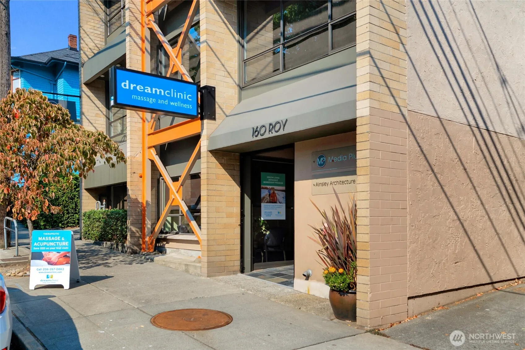 160 Roy Street , Seattle, WA 98109