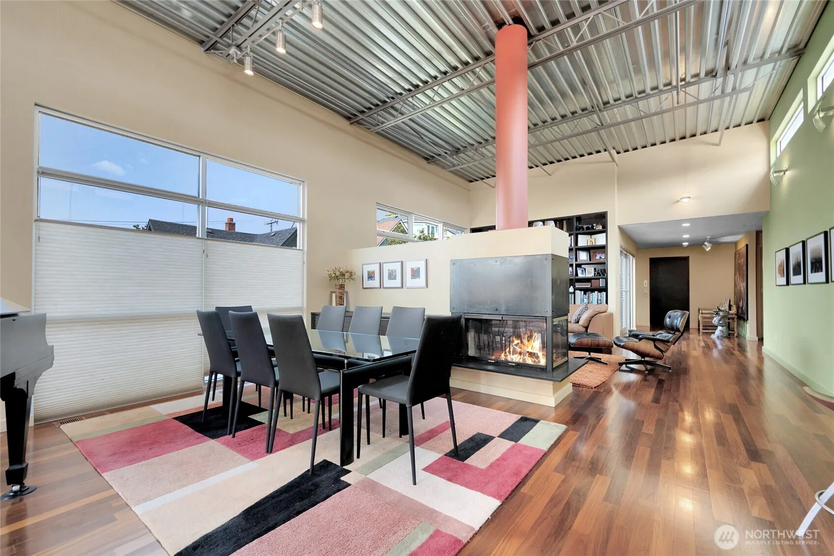 160 Roy Street , Seattle, WA 98109