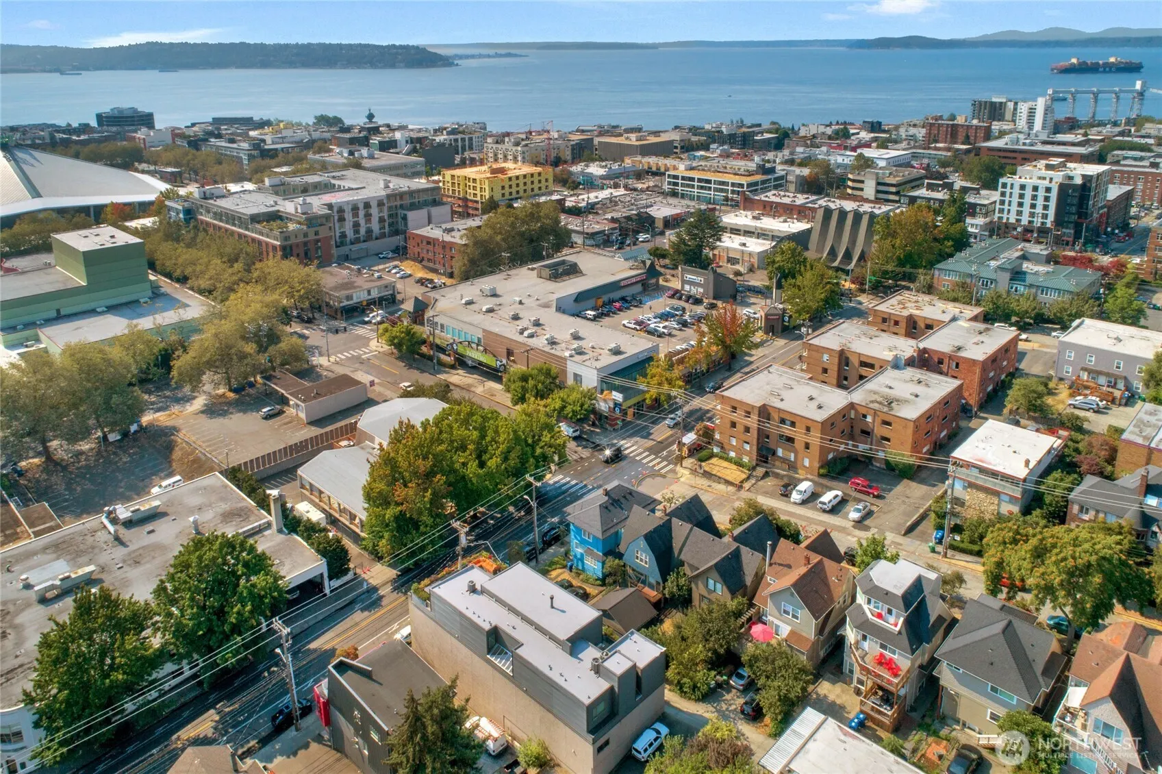 160 Roy Street , Seattle, WA 98109