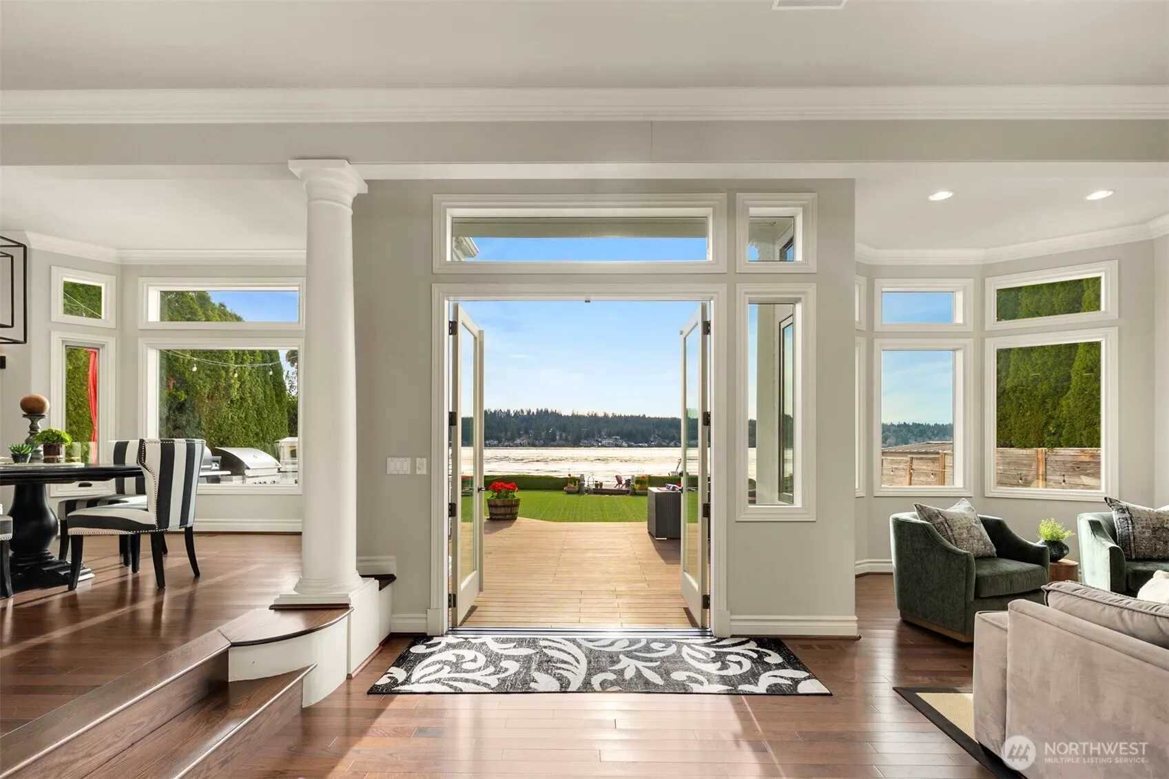 3671 E Lake Sammamish Parkway NE, Sammamish, WA 98074