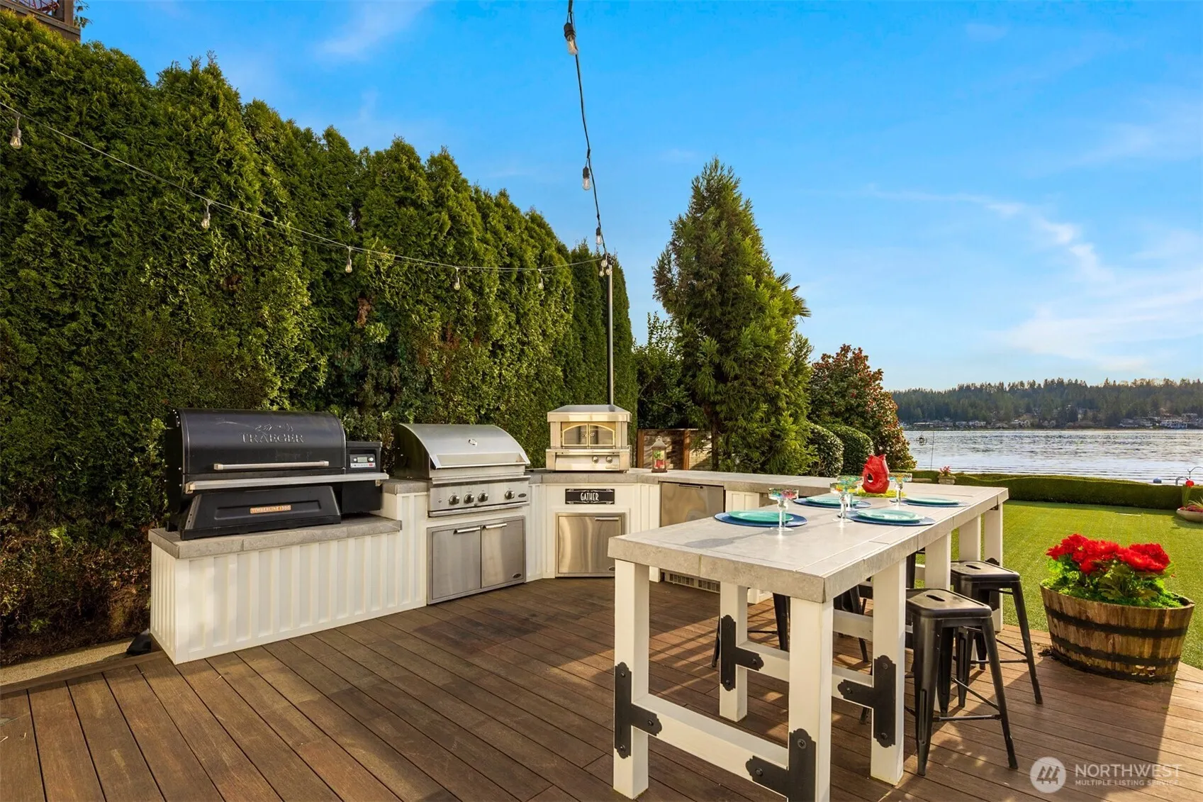 3671 E Lake Sammamish Parkway NE, Sammamish, WA 98074