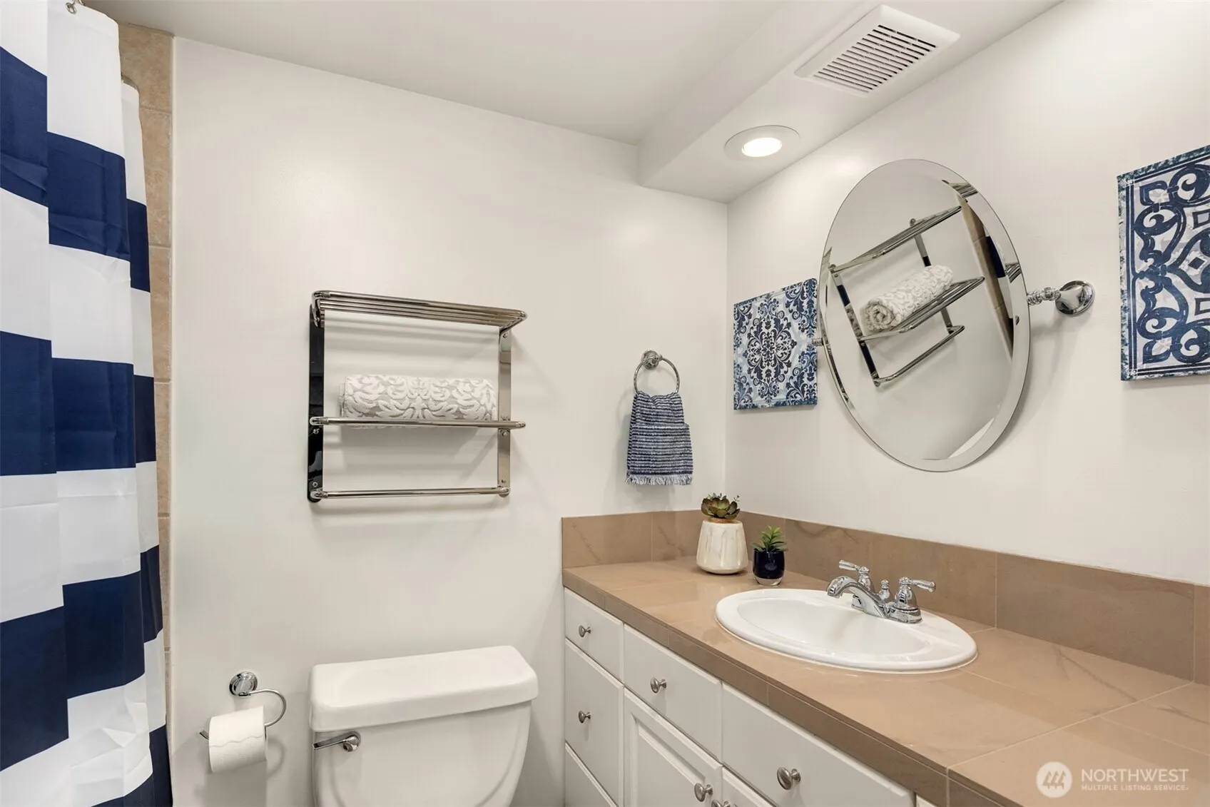 3671 E Lake Sammamish Parkway NE, Sammamish, WA 98074