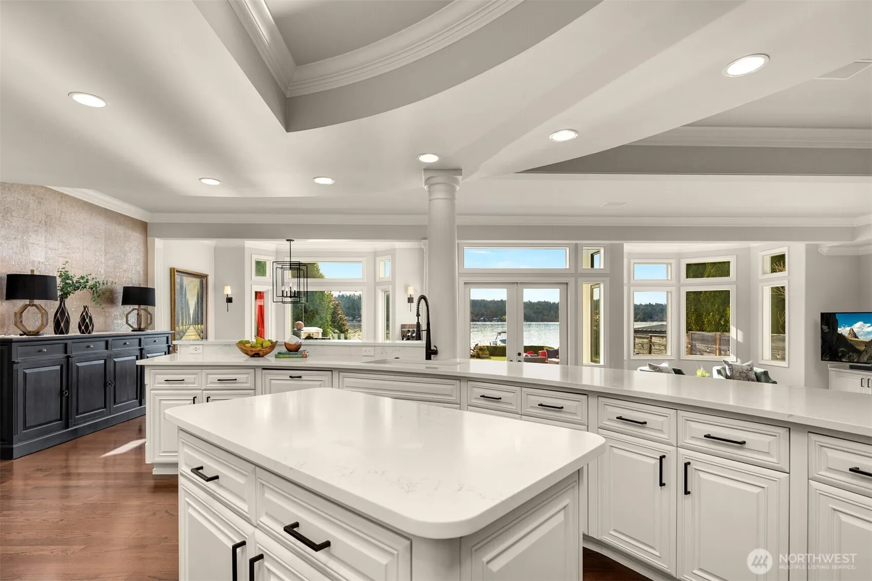 3671 E Lake Sammamish Parkway NE, Sammamish, WA 98074