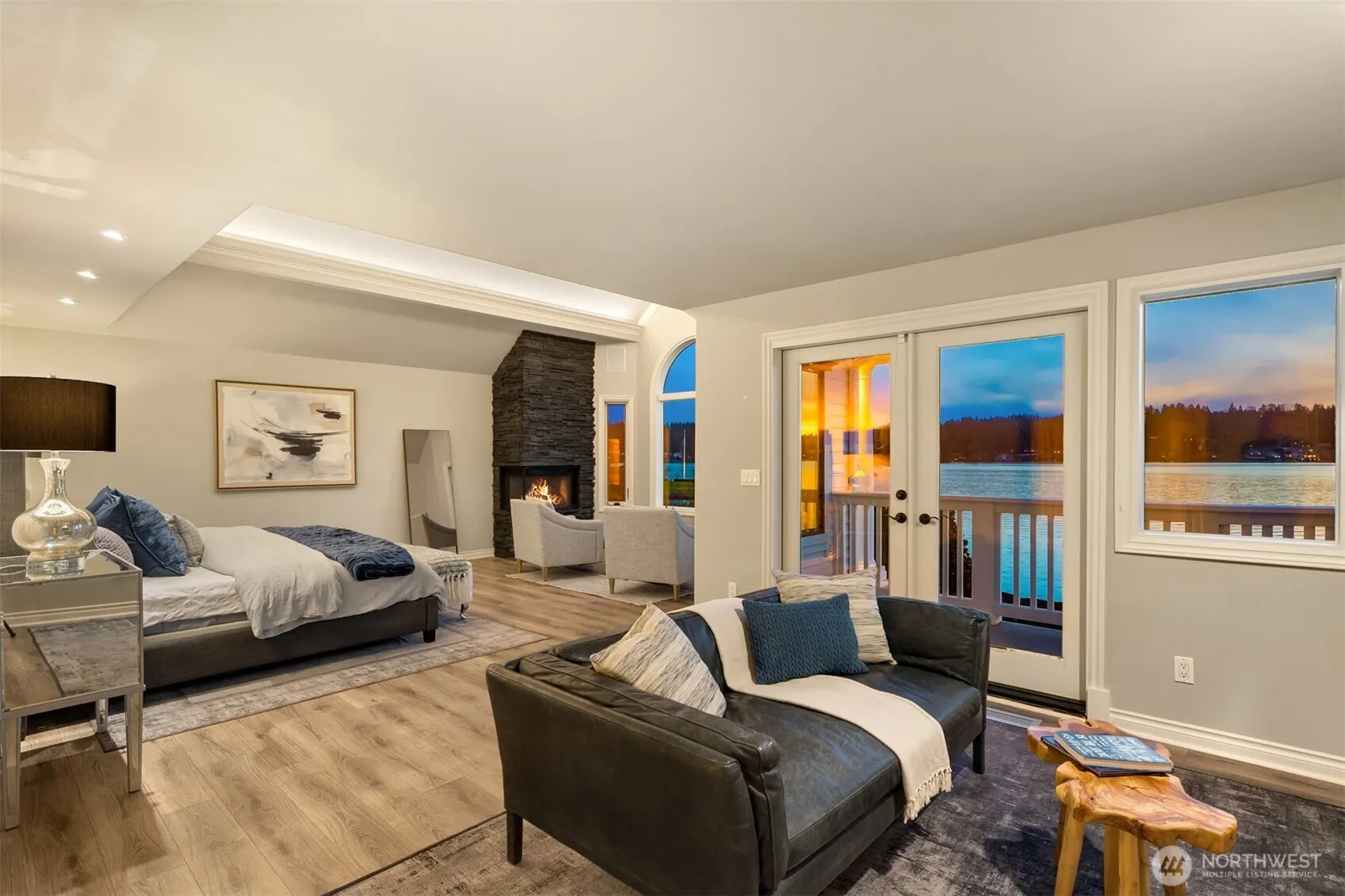 3671 E Lake Sammamish Parkway NE, Sammamish, WA 98074