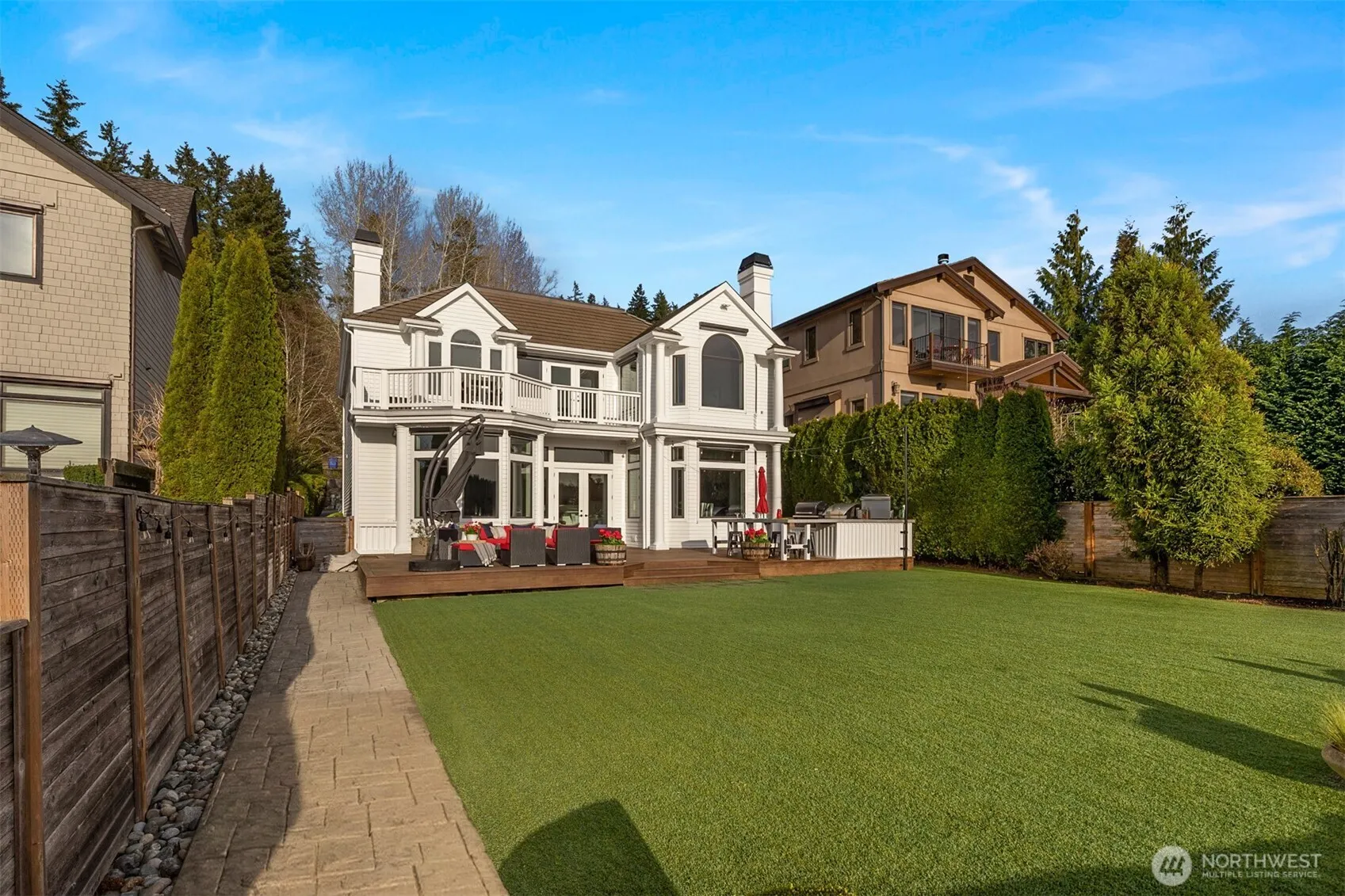 3671 E Lake Sammamish Parkway NE, Sammamish, WA 98074