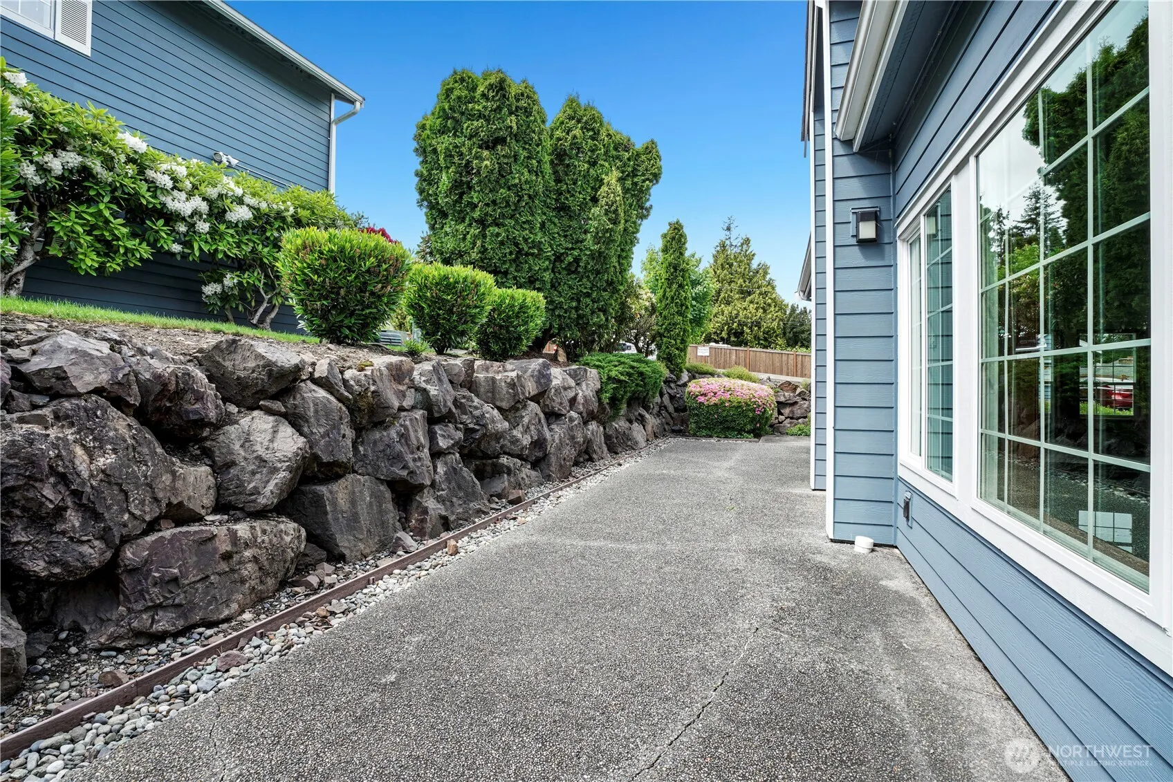 16817 Larch Way #D207, Lynnwood, WA 98037