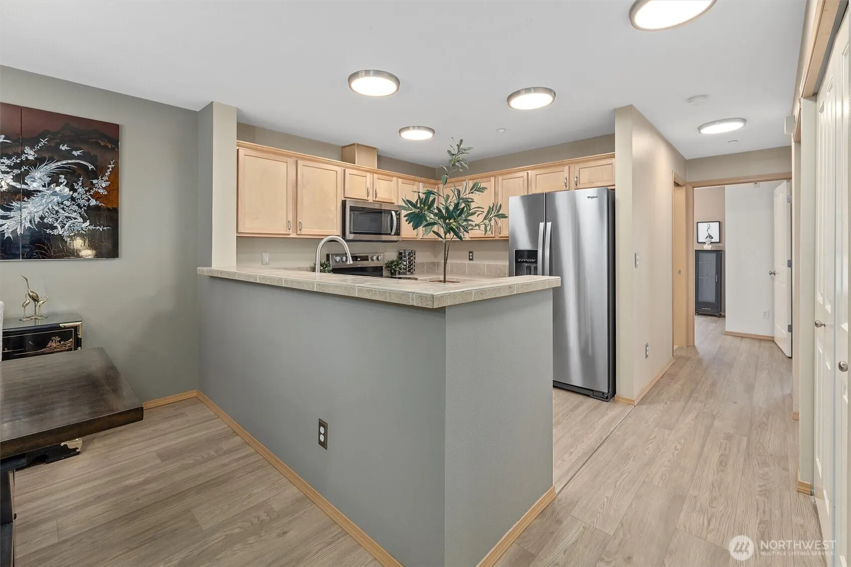 1981 24th Avenue NE #104, Issaquah, WA 98029