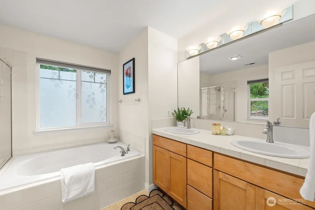 11304 NE 117th Street #70, Kirkland, WA 98034