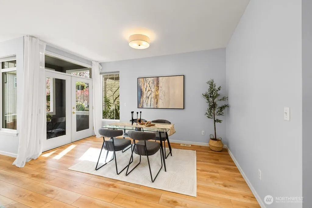 11304 NE 117th Street #70, Kirkland, WA 98034