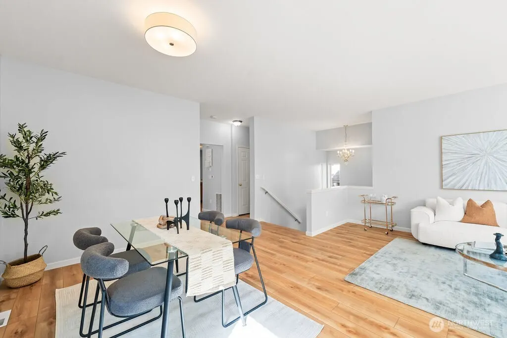 11304 NE 117th Street #70, Kirkland, WA 98034