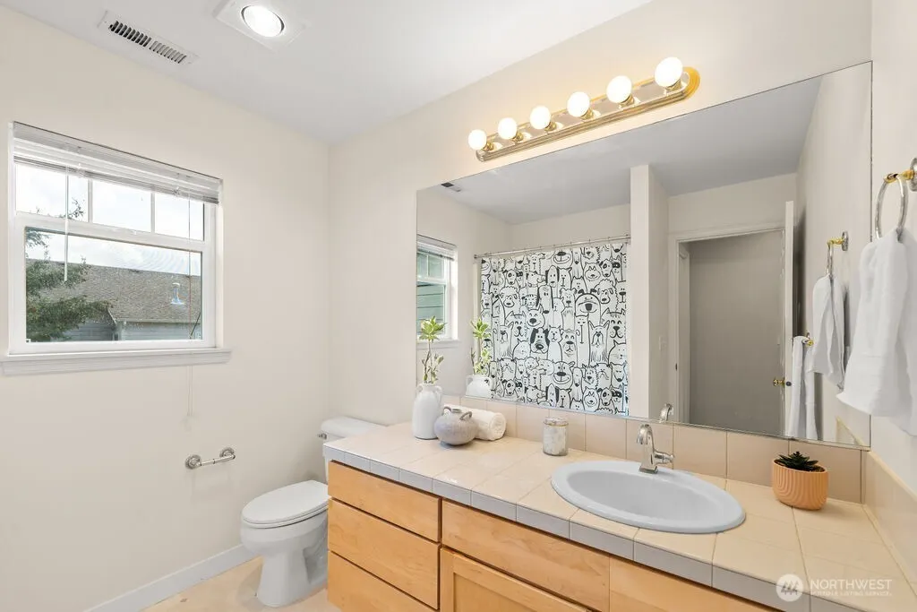 11304 NE 117th Street #70, Kirkland, WA 98034