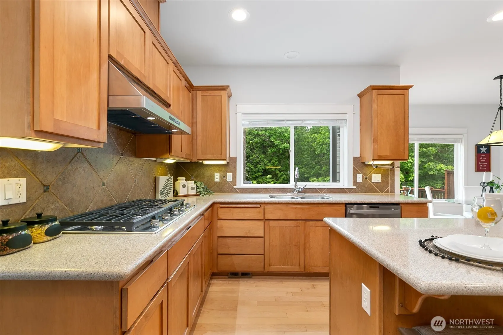 3262 NE Marquette Way , Issaquah, WA 98029