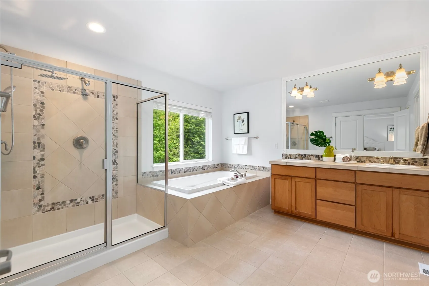 3262 NE Marquette Way , Issaquah, WA 98029