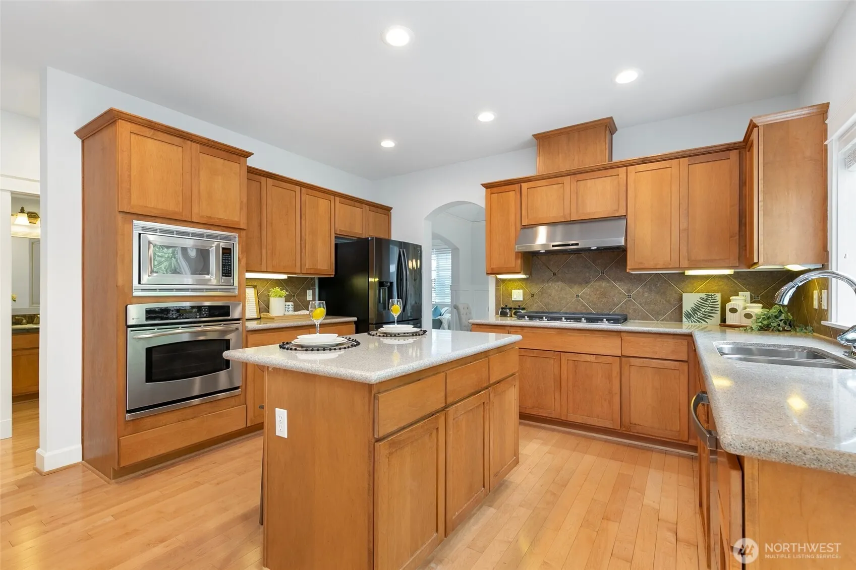3262 NE Marquette Way , Issaquah, WA 98029